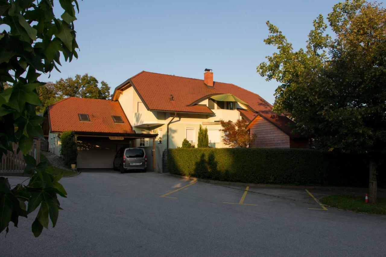 Apartment Silec Smarje pri Jelsah Exterior photo